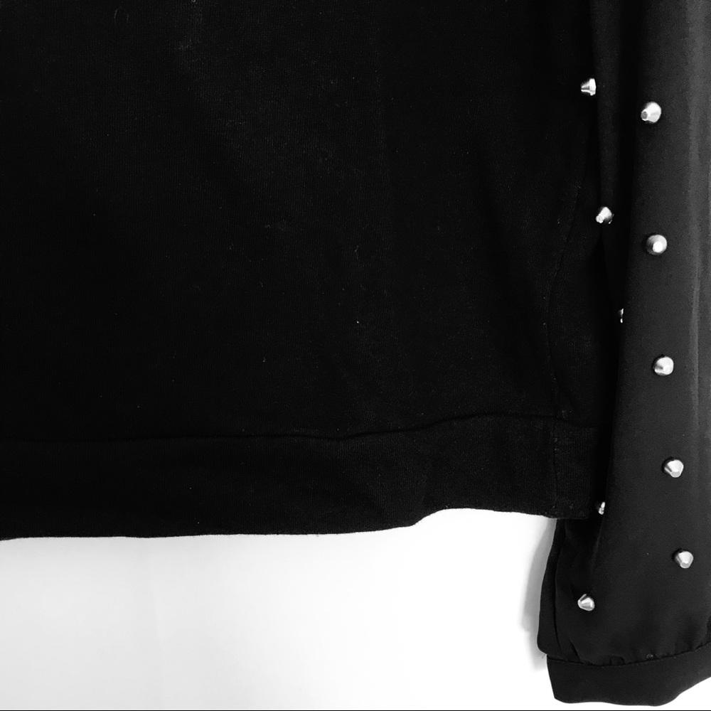 Hype top with sheer studded sleeves - Picture 3 of 4